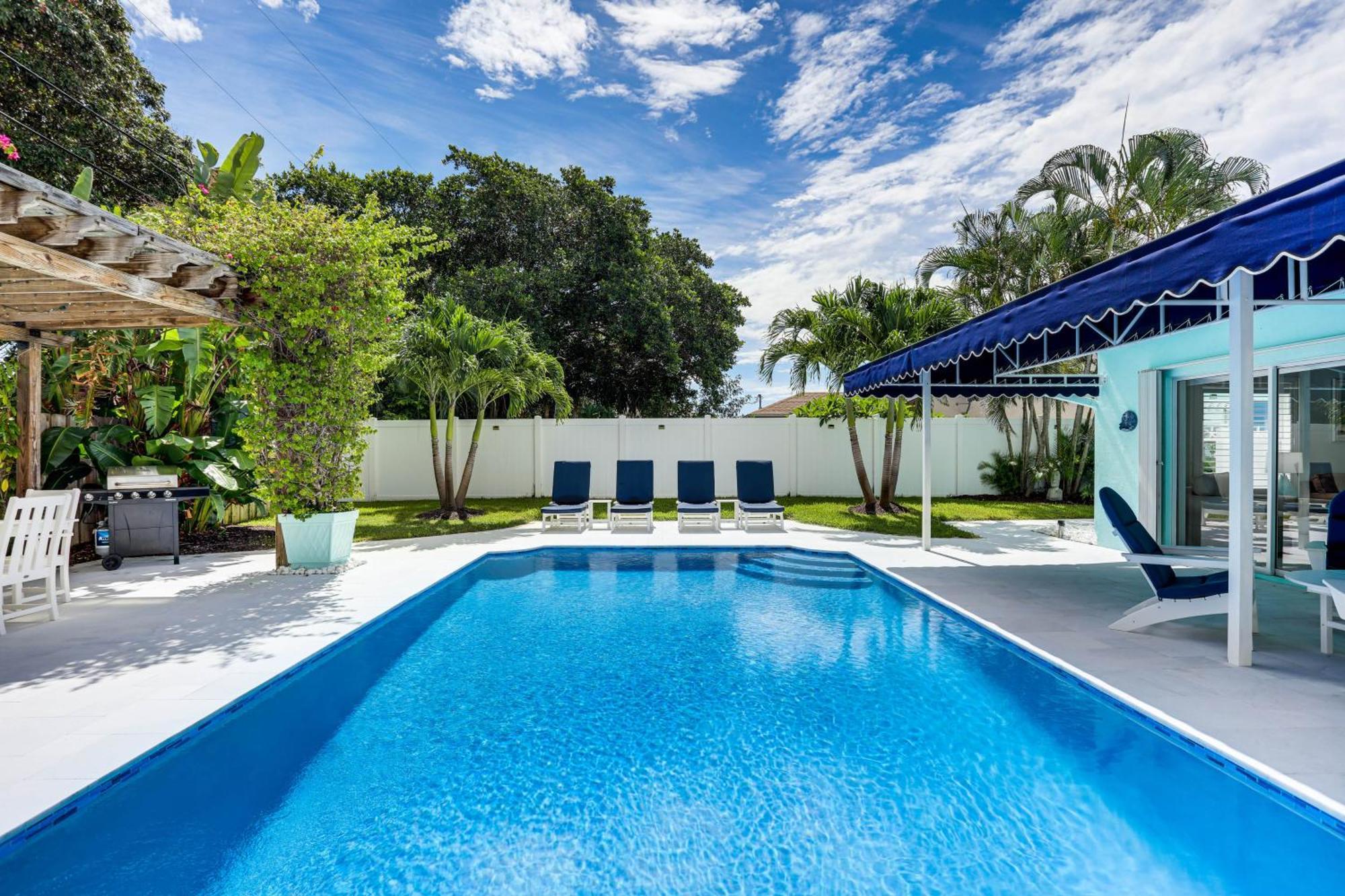 Coastal Villa With Private Yard And Heated Pool! North Palm Beach Εξωτερικό φωτογραφία
