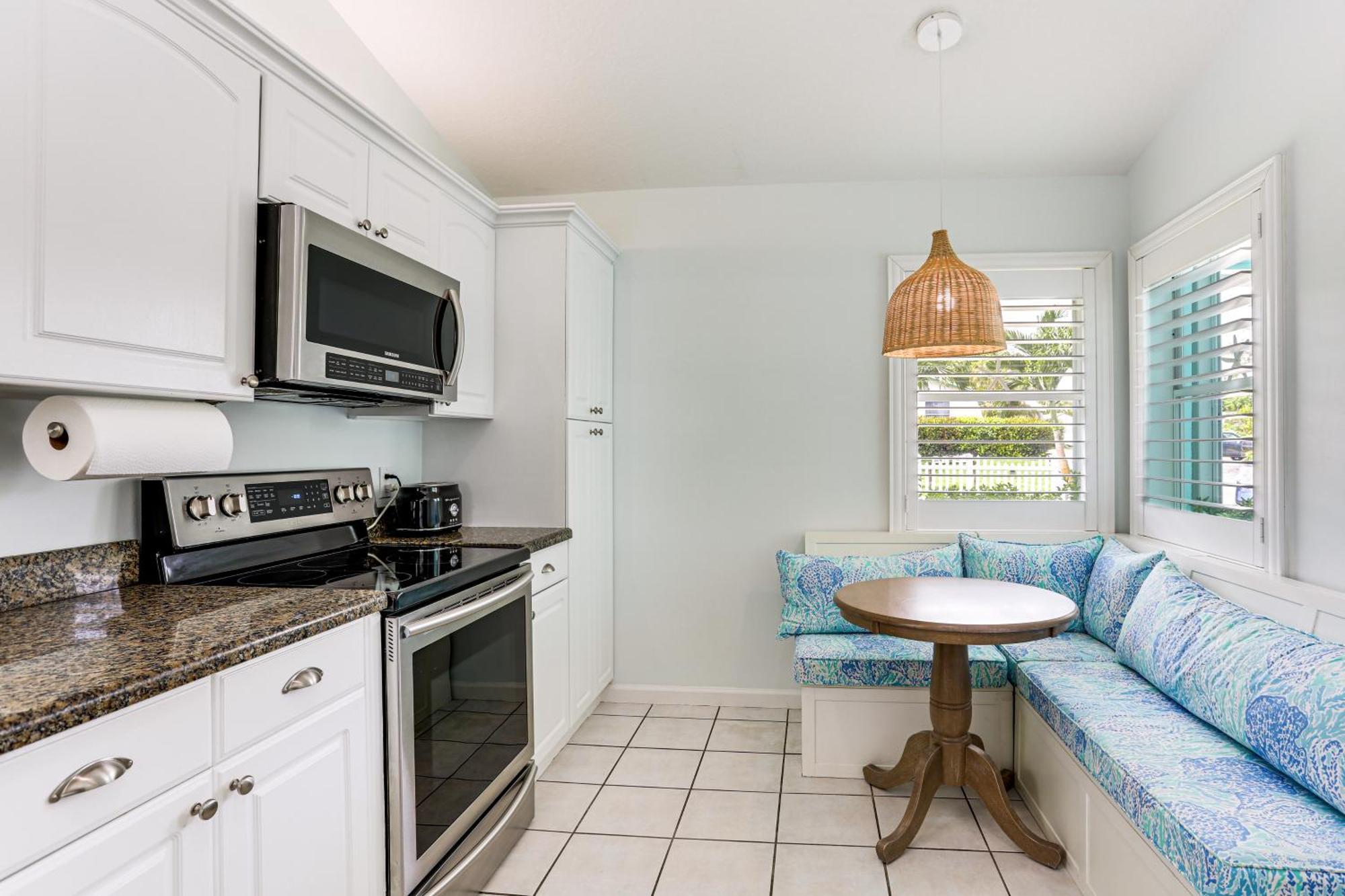 Coastal Villa With Private Yard And Heated Pool! North Palm Beach Εξωτερικό φωτογραφία