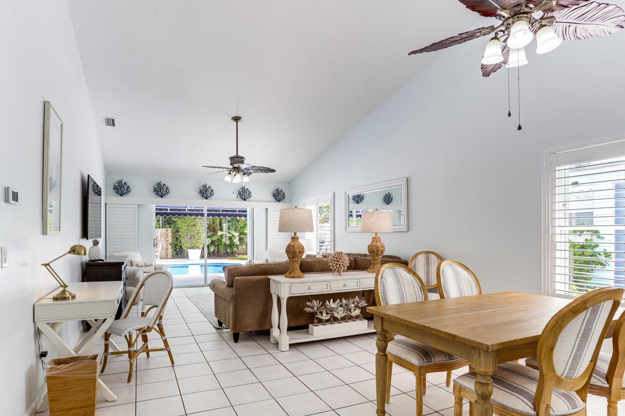 Coastal Villa With Private Yard And Heated Pool! North Palm Beach Εξωτερικό φωτογραφία